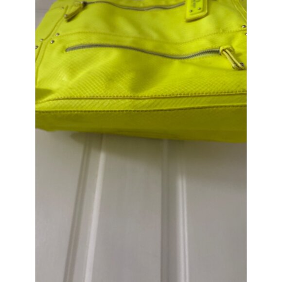 Nine West Bright Yellow Tote Bag With Multiple Zipper Pockets & Printed Interior - Picture 14 of 14